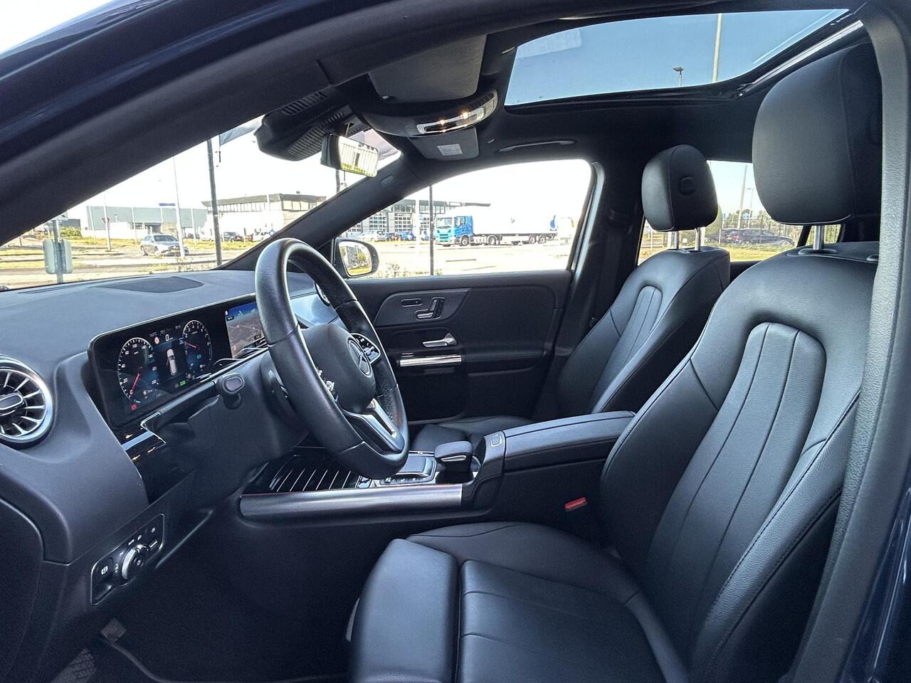 Mercedes-Benz GLA-KLASSE 250 e Luxury | Rijassistentie+ | Panoramadak