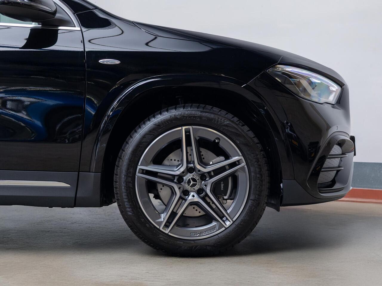 Mercedes-Benz GLA-KLASSE 250 e Business Solution AMG Panorama dak