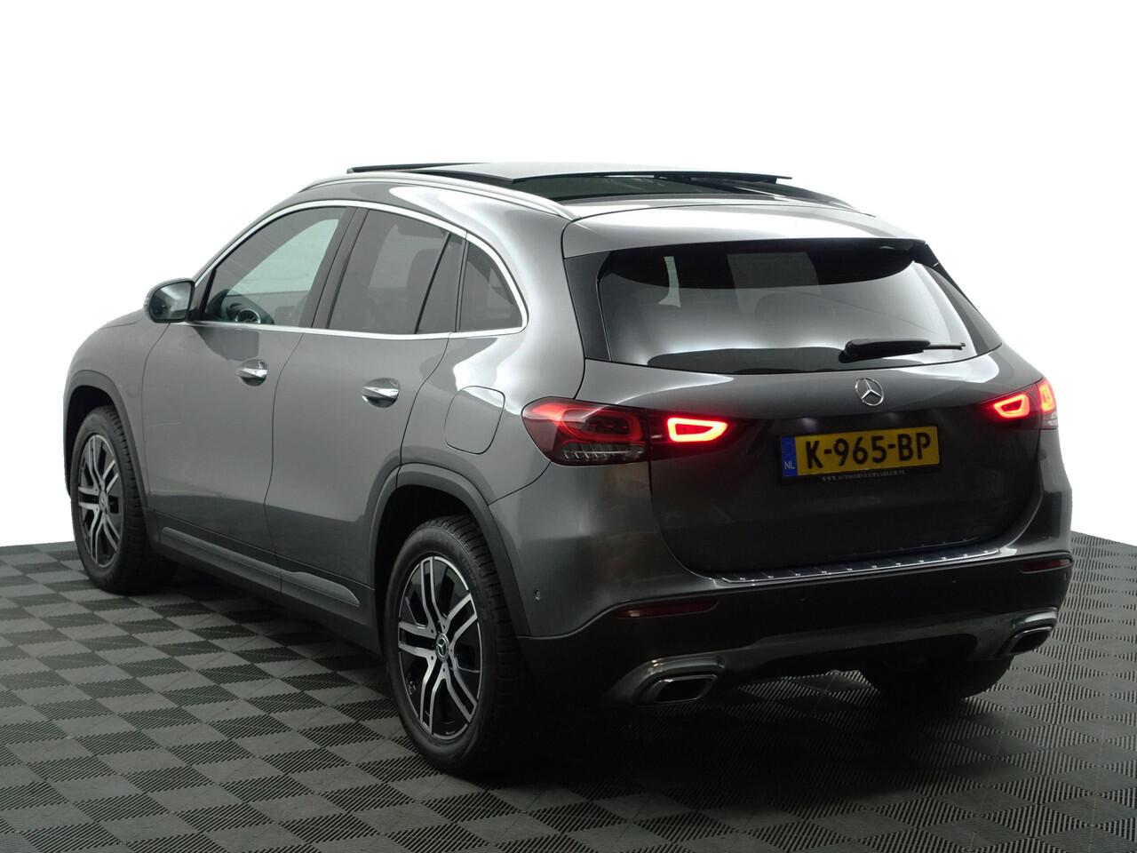 Mercedes-Benz GLA-KLASSE 200 AMG Solution Luxury Aut- Leer I Panodak I Sfeerverlichting I Memory Seats I Camera