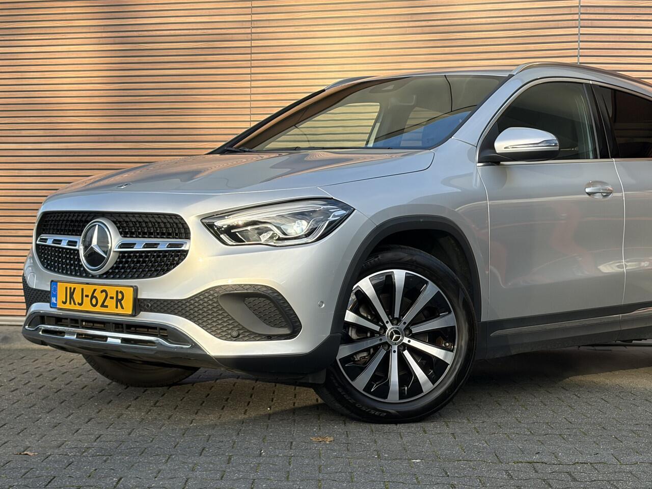 Mercedes-Benz GLA-KLASSE 250 e Business Solution Navigatie / Cruise / Camera