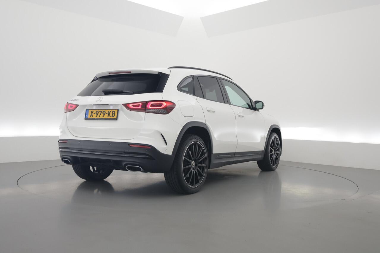 Mercedes-Benz GLA-KLASSE 250 e AMG Line | Augmented Reality | Burmester | Trekhaak | All Season | Dodehoek