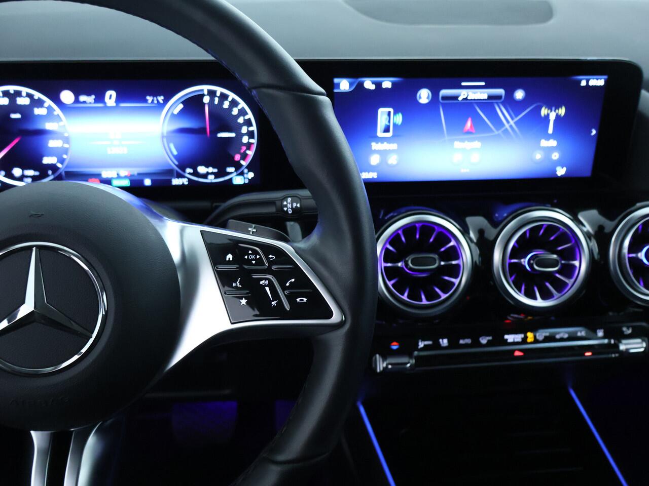 Mercedes-Benz GLA-KLASSE 250 e Plug-In Hybride Edition Progressive Line | 360°-Camera | Distronic | Dodehoek Assist | Ledkoplampen | Keyless-GO. Inclusief 24 maanden MB Certified garantie voor Europa.