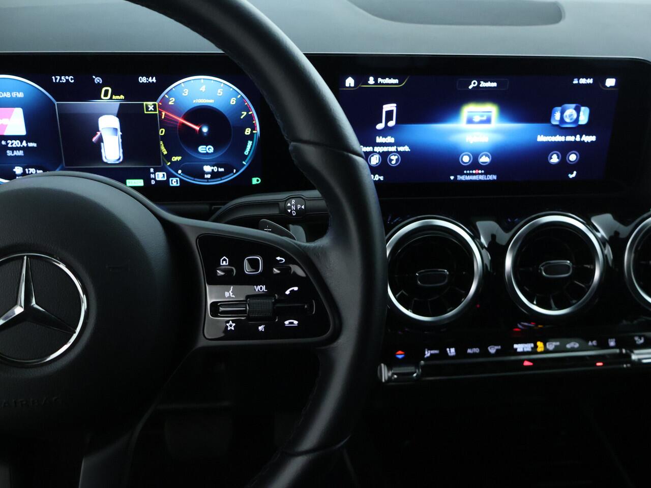 Mercedes-Benz GLA-KLASSE 250 e Plug-In Hybride Stoelverwarming voor | Easy Pack Kofferklep | Achteruitrijcamera | Elektrisch inklapbare buitenspiegels. Inclusief 24 maanden MB Certified garantie voor Europa.