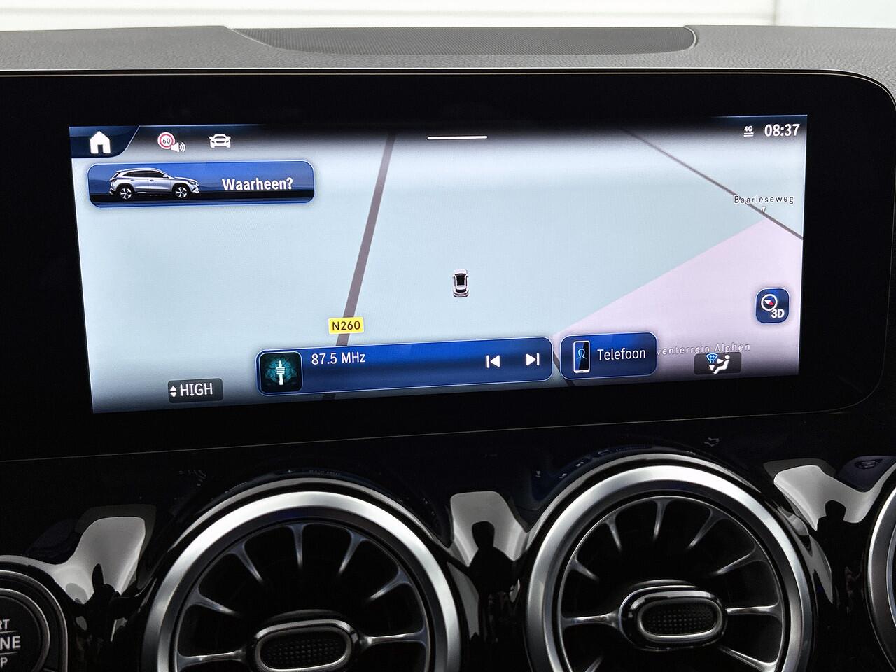 Mercedes-Benz GLA-KLASSE 250 e Plug-In Hybride Trekhaak | Edition Progressive Line | Night Pakket | 11kW Laden | Distronic | Stuur en Stoelverwarming | Inclusief 24 maanden MB Certified garantie voor Europa.