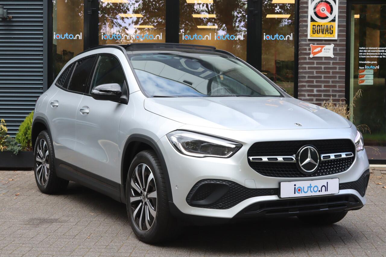 Mercedes-Benz GLA-KLASSE 250 e Progressive Night Pano/LED/Leder/Keyless/Camera/Elek. stoelen/Dodehoek/19"/Trekhaak wegkl.