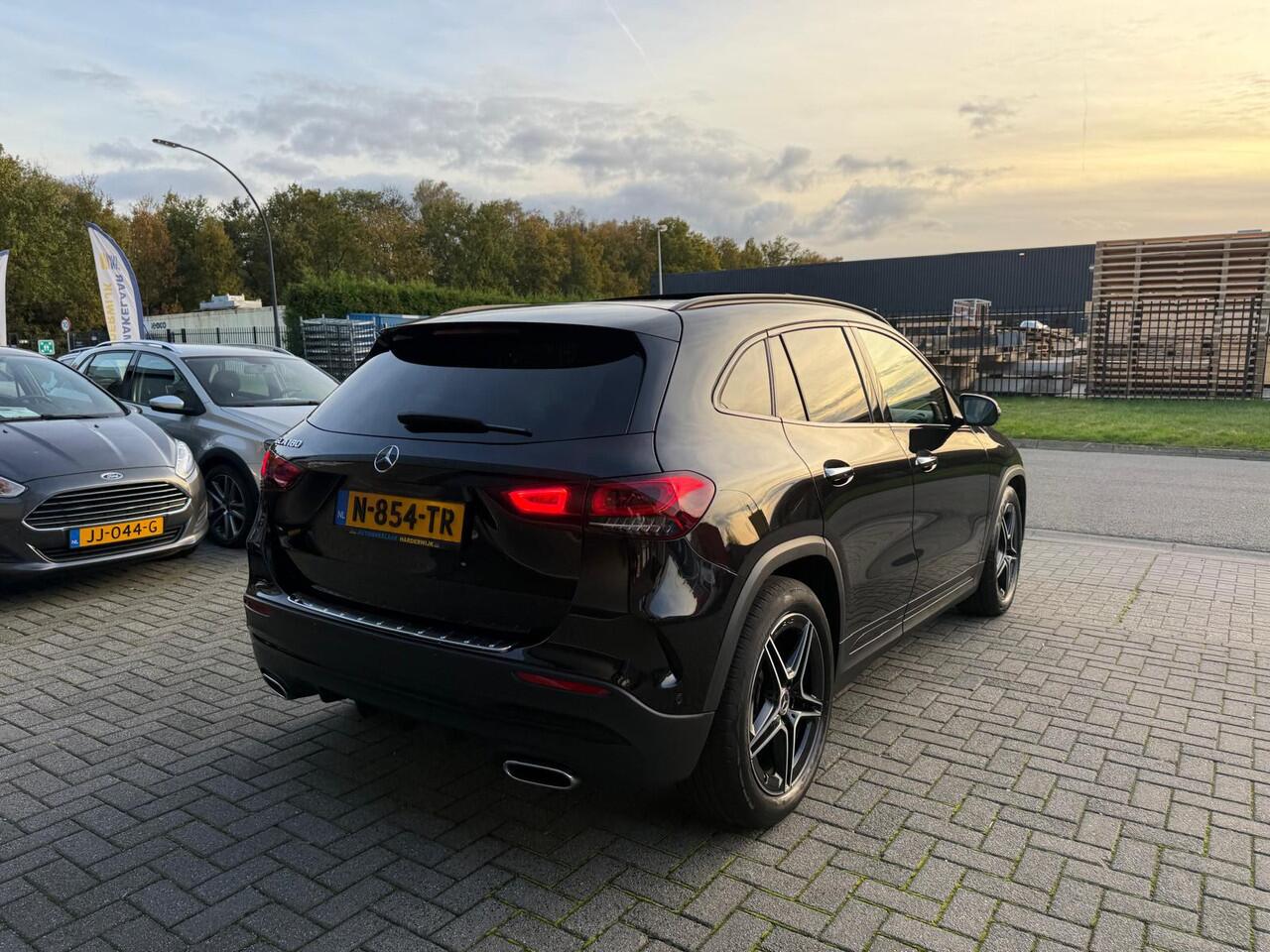 Mercedes-Benz GLA-KLASSE 180 Business Solution AMG | 1E EIGENAAR | 12MND GARANTIE | AUTOMAAT | PANO | NAVI | CRUISE | MEMORY | NL-AUT |