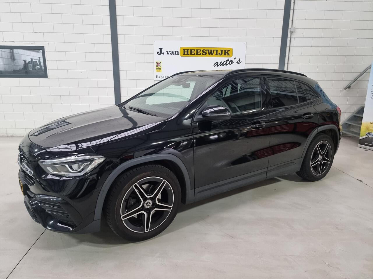 Mercedes-Benz GLA-KLASSE 200 Business Solution AMG Camera | Stoelverwarming | Navi | Pdc V + A
