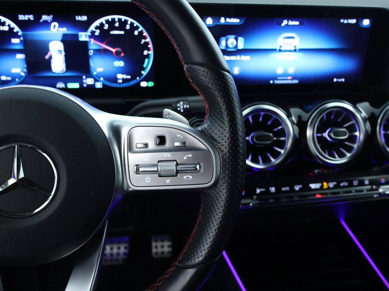 Mercedes-Benz GLA-KLASSE 250 e AMG Plug-In Hybride | Distronic | Keyless Go | Sfeerverlichting | Sound System | Parkeerpakket met Camera | Inclusief 24 maanden Mercedes-Benz Certified garantie voor Europa.