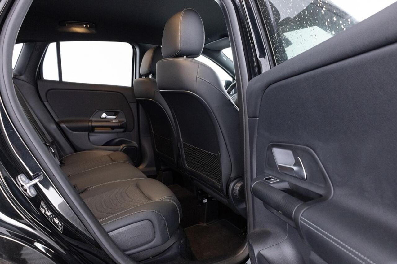 Mercedes-Benz GLA-KLASSE 250 e Business Line | Full LED | Half LEDER | NAVI | PHEV