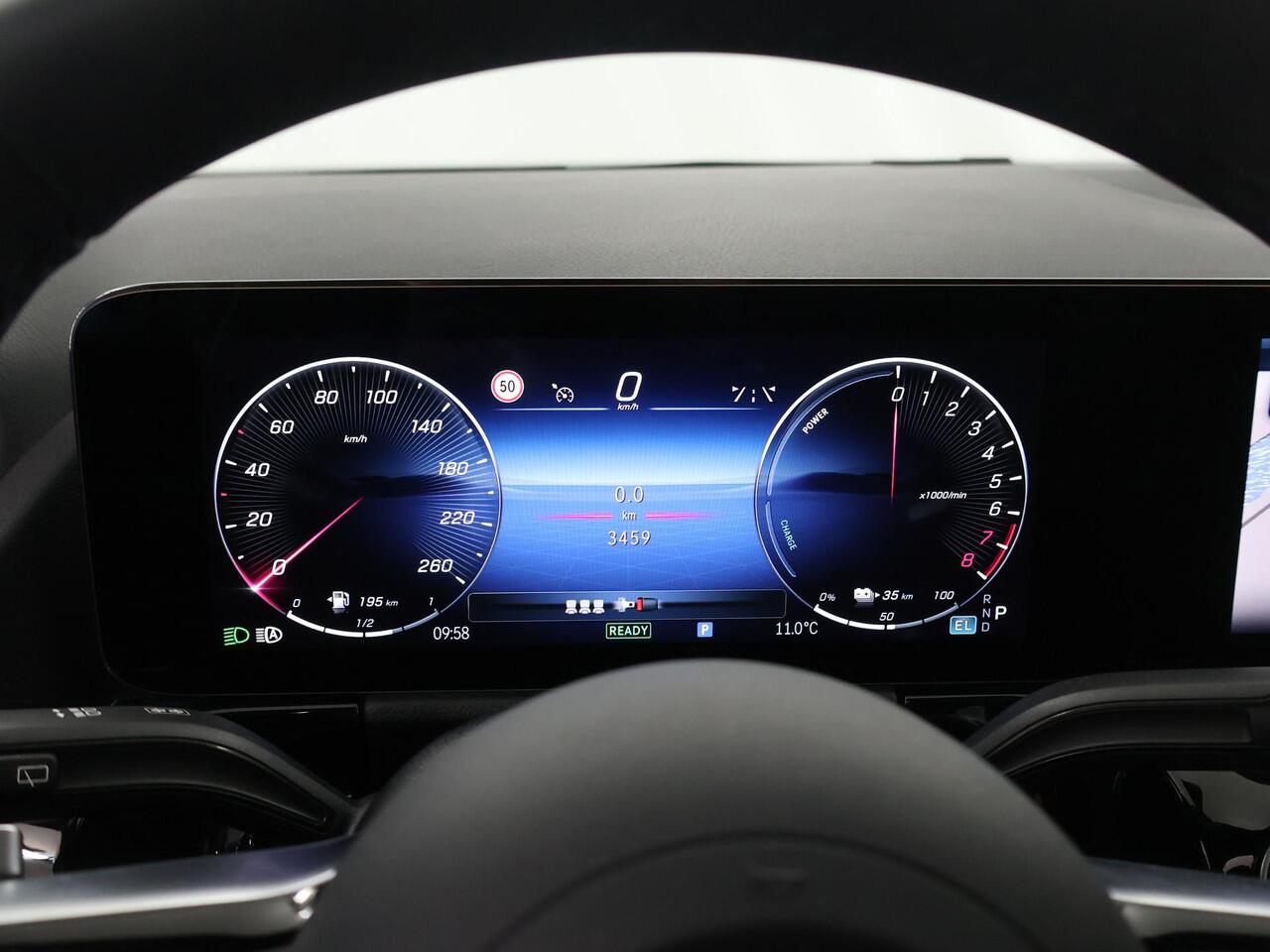 Mercedes-Benz GLA-KLASSE 250 e AMG Line | Panoramadak | Trekhaak | 20 inch | Night pakket |