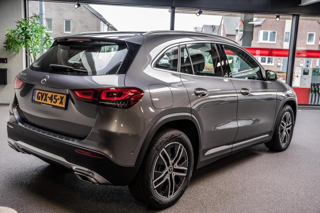 Mercedes-Benz GLA-KLASSE 250 e Luxury Line