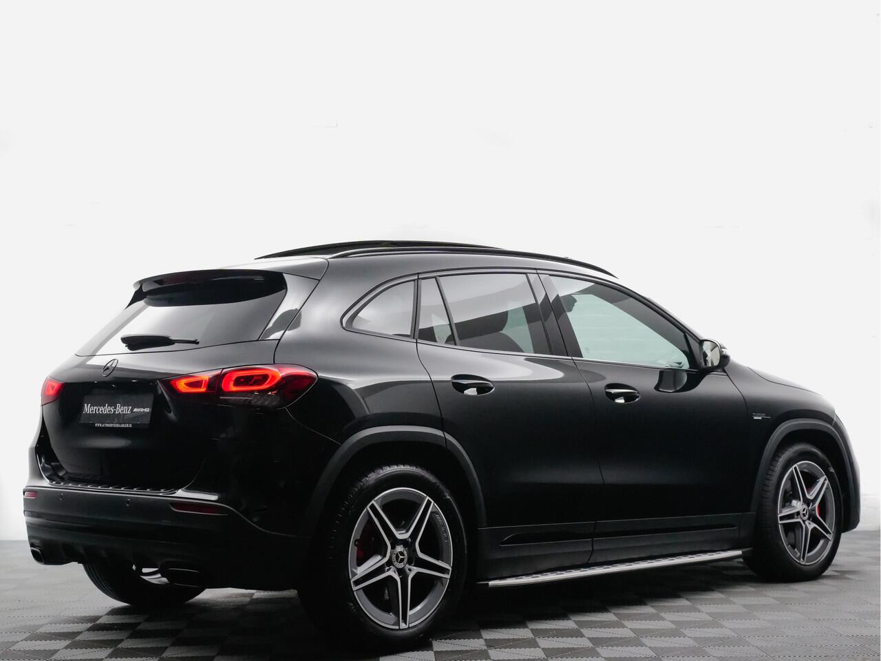 Mercedes-Benz GLA-KLASSE 250 4-Matic AMG Night Edition Aut- Panoramadak, Sfeerverlichting, Carbon Pakket, Sideskirts, Camera