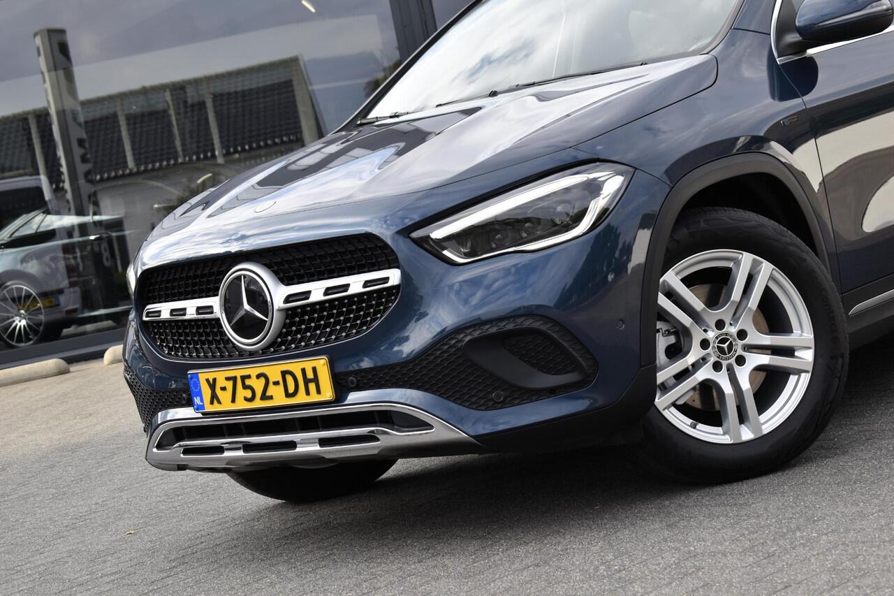 Mercedes-Benz GLA-KLASSE 250 e Progressive Distronic Carplay