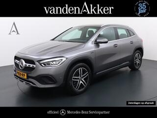 mercedes-benz-gla-klasse-250e-luxur