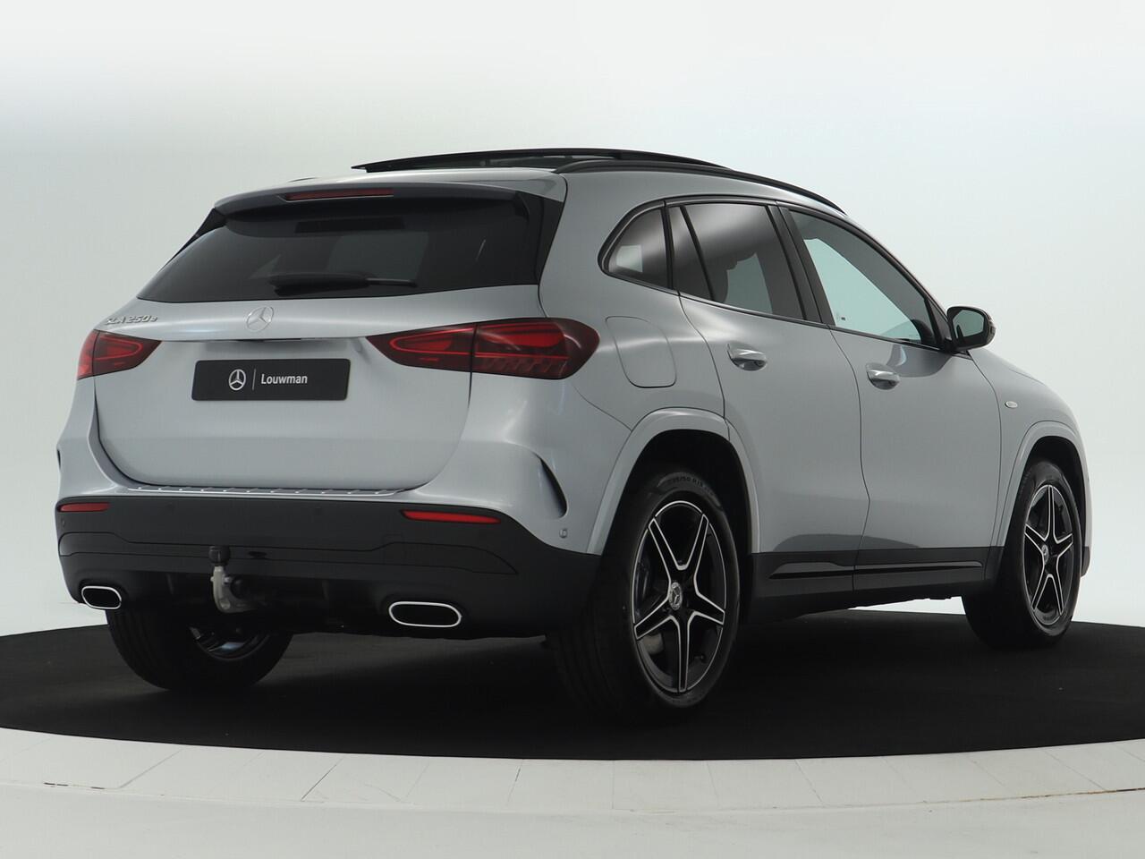 Mercedes-Benz GLA-KLASSE 250 e Business Solution AMG | Trekhaak | Nightpakket | Parkeerpakket met achteruitrijcamera | Keyless-Go comfortpakket | GUARD 360 ° Vehicle protection Plus | EASY PACK achterklep | Dodehoekassistent |