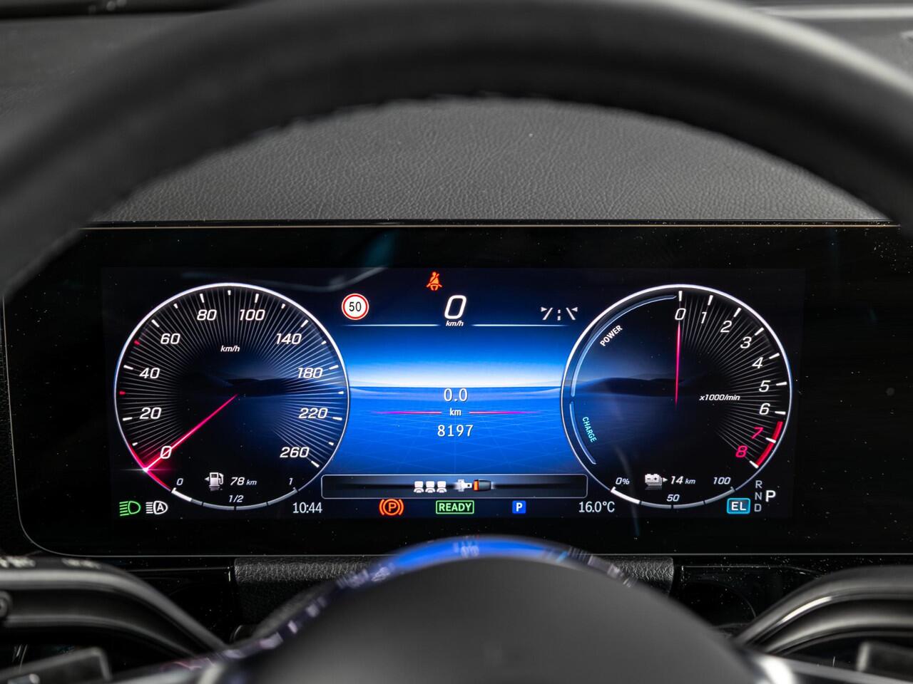 Mercedes-Benz GLA-KLASSE 250 e Luxury Line Panorama dak