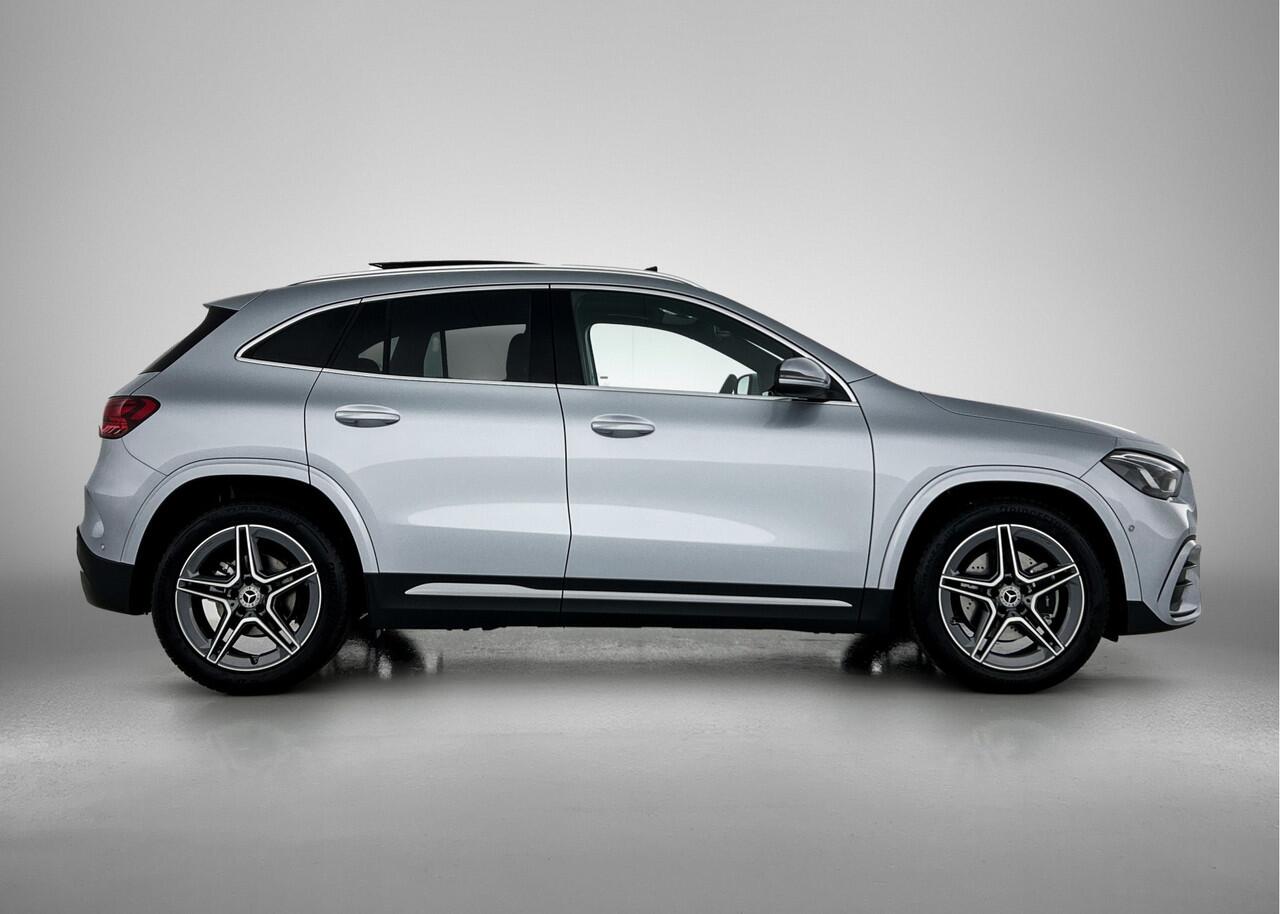 Mercedes-Benz GLA-KLASSE 180 Business Solution AMG | Trekhaak | GUARD 360 ° Vehicle protection Plus | Advanced Sound System | MULTIBEAM LED | Dodehoekassistent | Keyless-Go comfortpakket | EASY PACK achterklep |