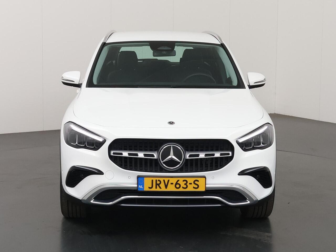 Mercedes-Benz GLA-KLASSE 250 e Luxury Line | Trekhaak | Winter pakket | Elektrische achterklep |