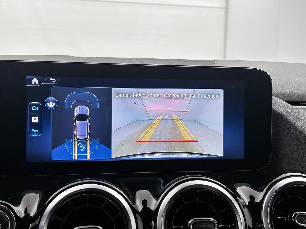 Mercedes-Benz GLA-KLASSE 250 e Plug-In Hybride | Trekhaak | Ledkoplampen | Achteruitrijcamera | Apple CarPlay | Stoelverwarming voor en stuur | Easy-Pack Achterklep. Inclusief 24 maanden MB Certified garantie voor Europa.