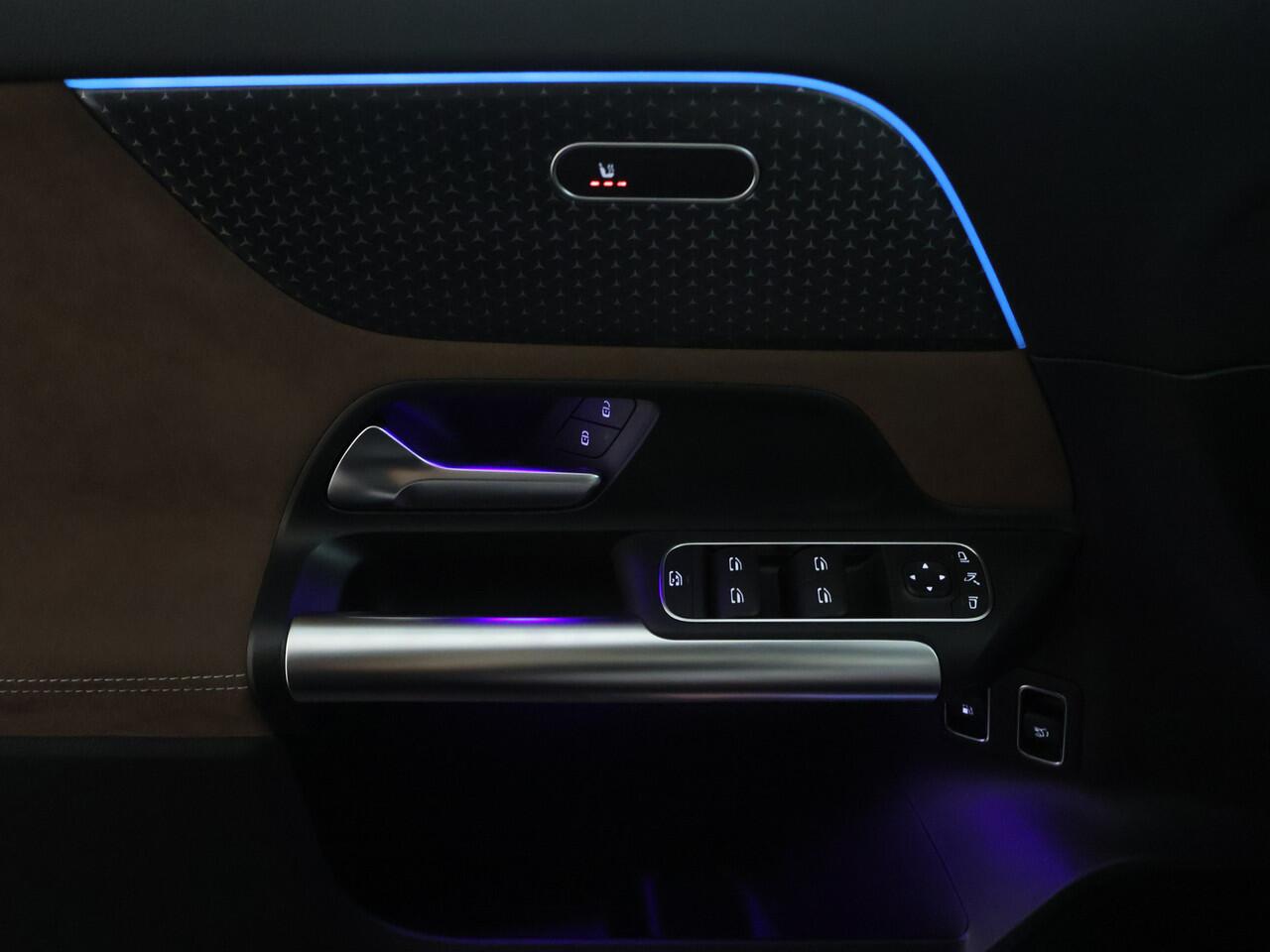 Mercedes-Benz GLA-KLASSE 250 e AMG Plug-In Hybride Panoramadak | Navigatie | MBUX wide screen | Parking support | Inclusief 24 maanden Mercedes-Benz Certified garantie voor Europa.