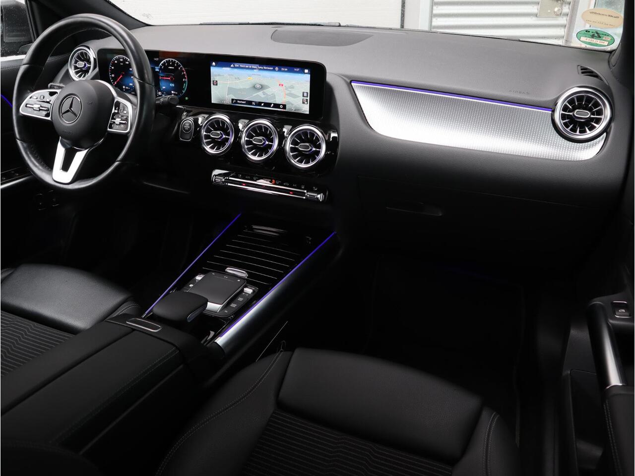 Mercedes-Benz GLA-KLASSE 250 e AMG Line