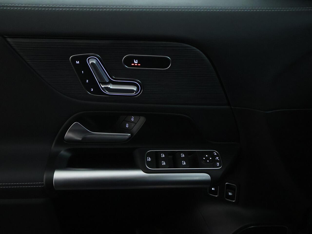 Mercedes-Benz GLA-KLASSE 250 e Plug-In Hybride | Progressive Line Advanced | Burmester® | Dodehoek Assist | Memory Voorstoelen | Stuur en Stoelverwarming | Ledkoplampen | Inclusief 24 maanden MB Certified garantie voor Europa.