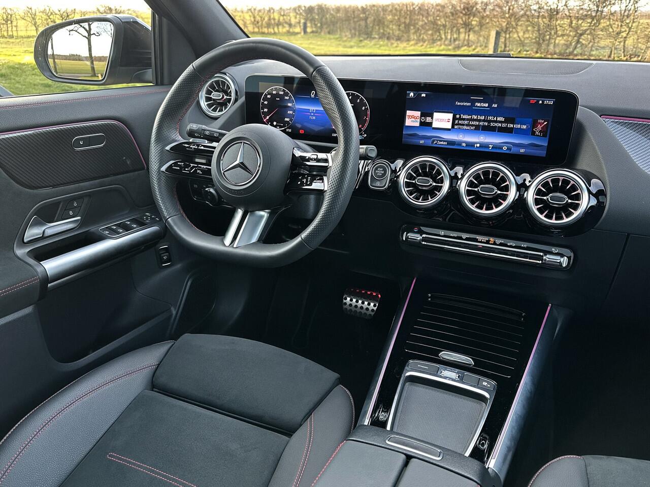 Mercedes-Benz GLA-KLASSE 200 Edition AMG Line - Night - Pano - Carbon