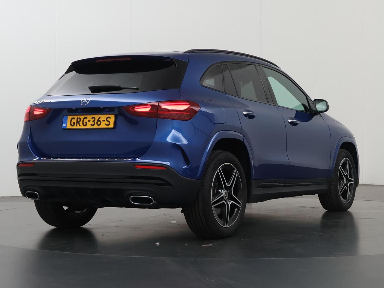 Mercedes-Benz GLA-KLASSE 250 e AMG Night | Keyless Go | Sfeerverlichting | Winter pakket | Special Edition | Easy Pack achterklep