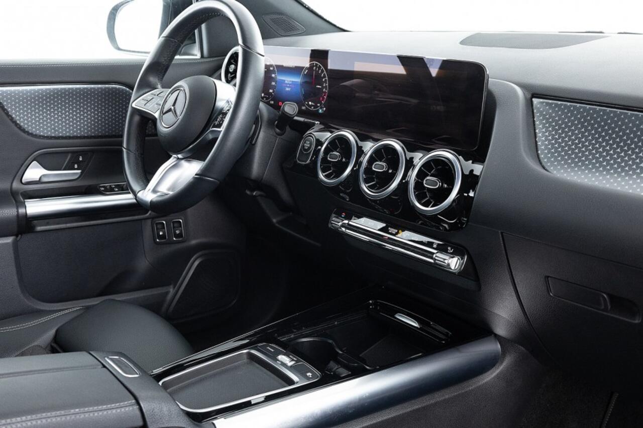 Mercedes-Benz GLA-KLASSE 250 e Business Line | NAVI | CAMERA | ECC | Half LEDER | PHEV