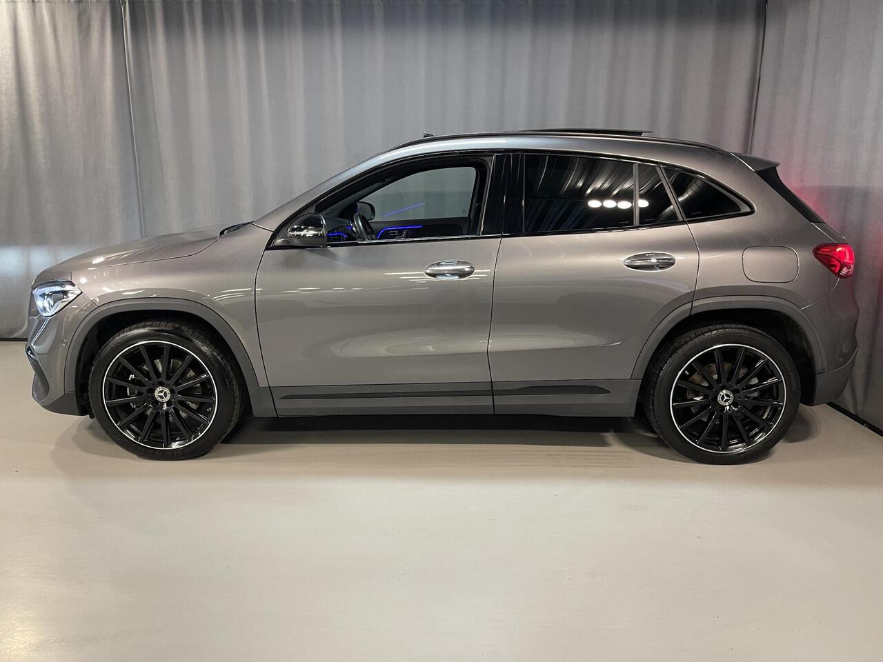 Mercedes-Benz GLA-KLASSE 250 e AMG Line 20"/Panoramadak/Memory stoel l+r/Matrix LED/Keyless/Sfeerverlichting/Stoelverwarming/Camera/Elektrische klep