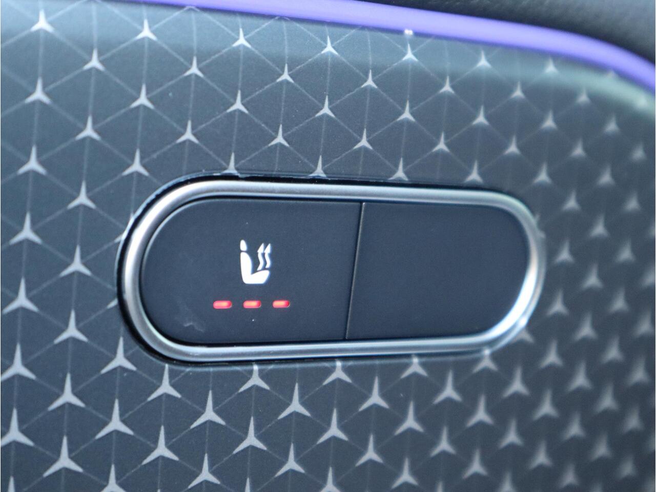 Mercedes-Benz GLA-KLASSE 180 AMG Line