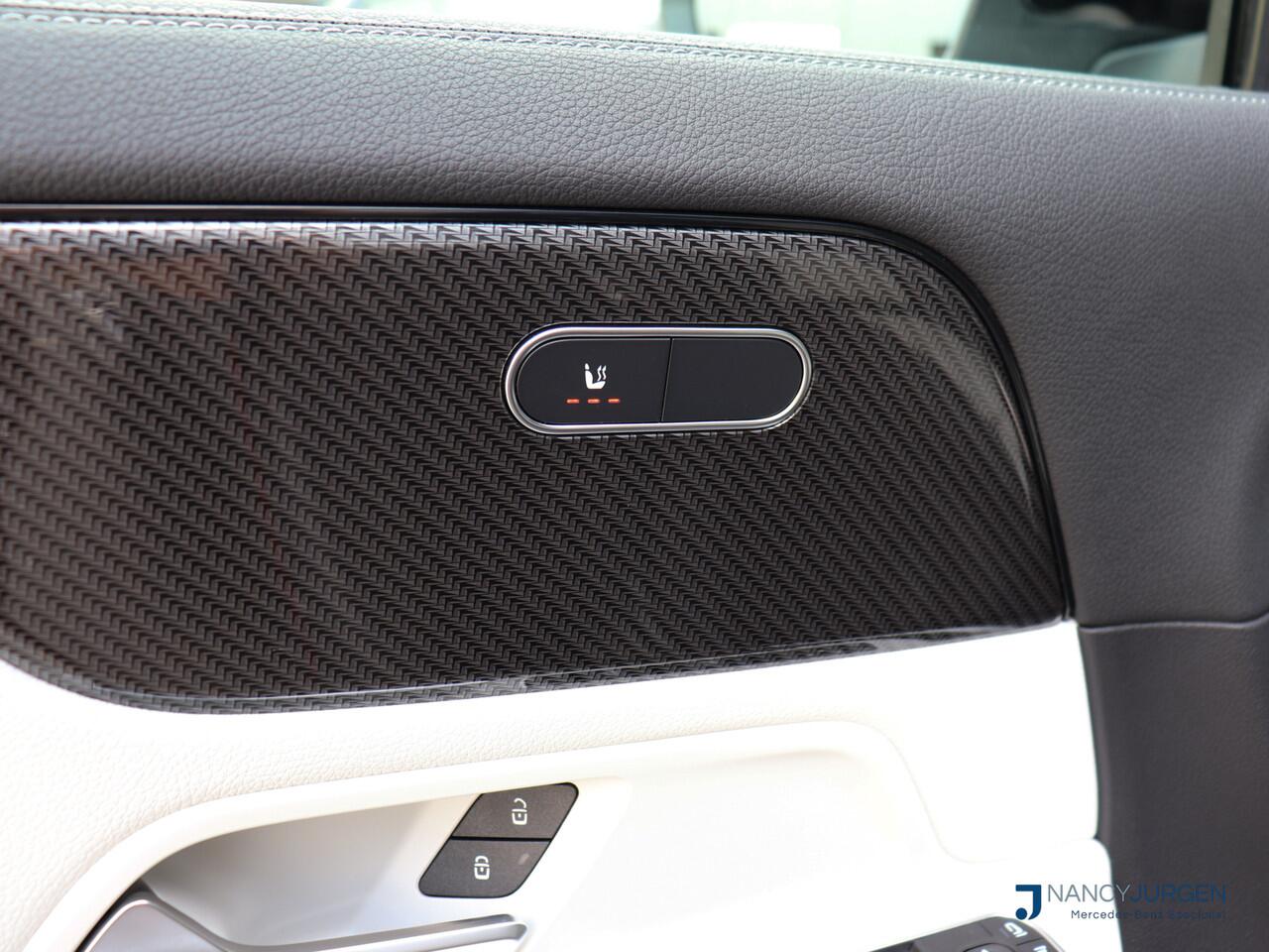 Mercedes-Benz GLA-KLASSE 250 e AMG Limited | Two Tone Leder | Adapt. Cruise Control | Apple Car Play/Android Auto | MBUX | Parkeer Pakket | Camera | Spiegel Pakket | 20" LM AMG | Model 2022 | Volledig Gedocumenteerd Onderhoud |