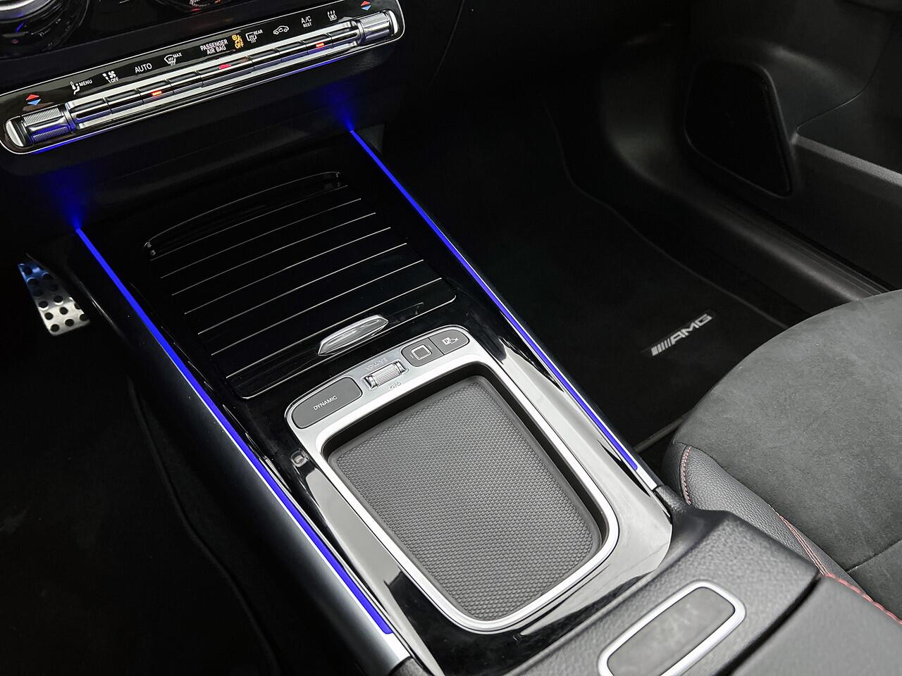 Mercedes-Benz GLA-KLASSE 250 e AMG Plug-In Hybride | Panoramadak | Distronic | 360°-camera | Dode Hoek Ass | Keyless Go |Stuur en Stoelverwarming. Inclusief 24 maanden Mercedes-Benz Certified garantie voor Europa.