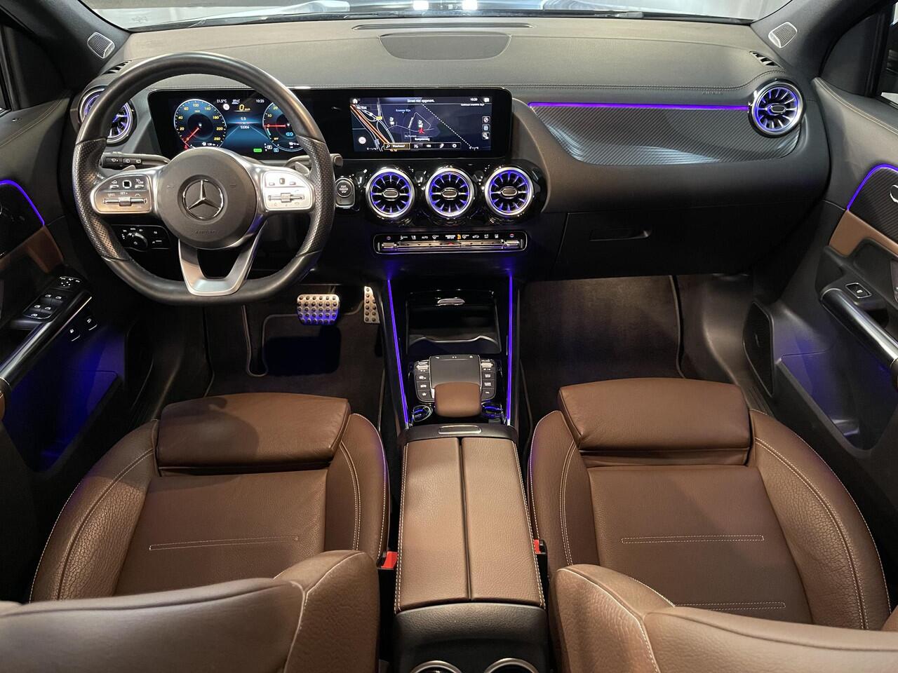 Mercedes-Benz GLA-KLASSE 250 e AMG Line 20"/Trekhaak/Leder/Burmester/Adaptieve cruise/Sfeerverlichting/Stoelverwarming/Camera/Elektrische klep