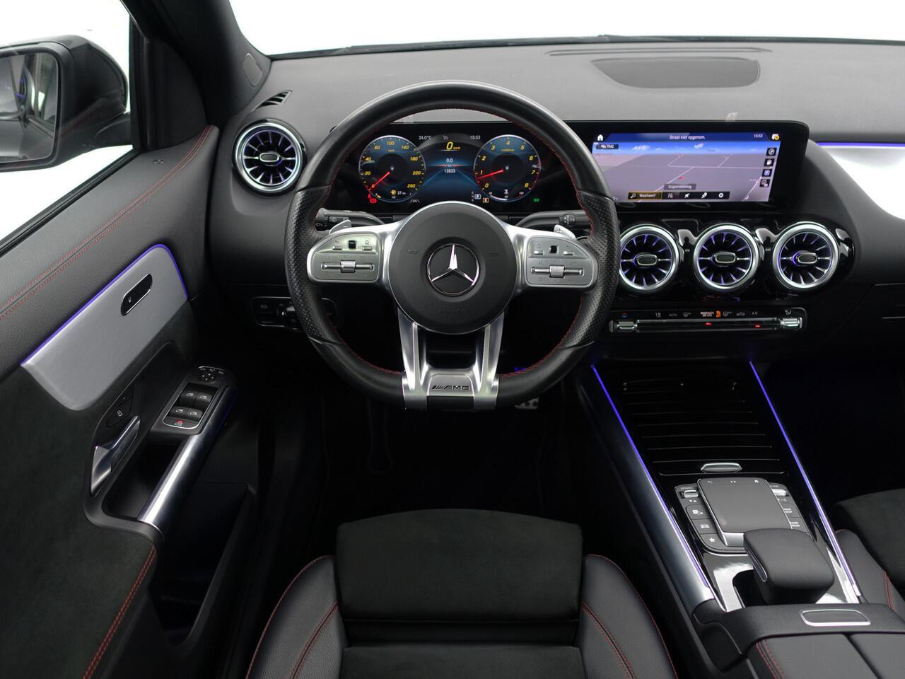 Mercedes-Benz GLA-KLASSE 250 4MATIC AMG Night Edition Aut- NAP 12dkm, Panoramadak, Sfeerverlichting, Carplay, Xenon Led, Alcantara Sport Interieur