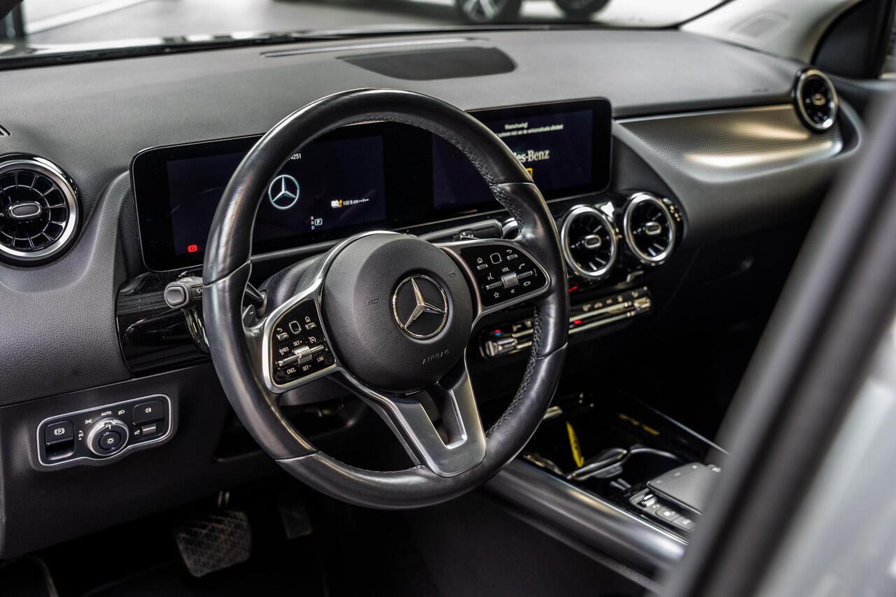 Mercedes-Benz GLA-KLASSE 250 e Luxury Line