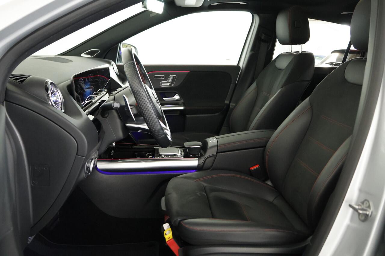 Mercedes-Benz GLA-KLASSE AMG 35 4MATIC / Pano / Navi / Adaptive cruise / Memory / Burmester