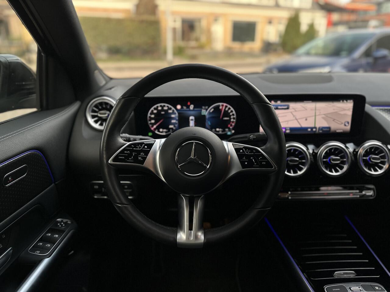 Mercedes-Benz GLA-KLASSE 250 e Business Line Stoelverwarming/Camera/2 set velgen.