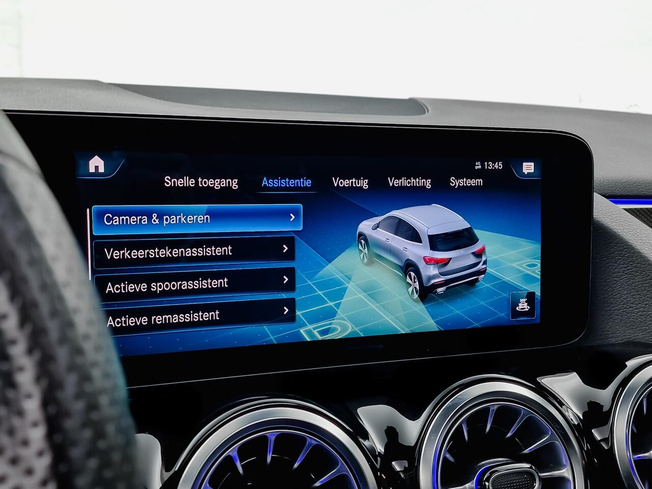 Mercedes-Benz GLA-KLASSE 250 4-Matic AMG Night Edition Aut- Panoramadak, Sfeerverlichting, Carbon Pakket, Sideskirts, Camera