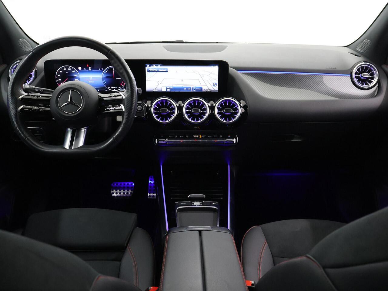 Mercedes-Benz GLA-KLASSE 250 e AMG Night | Keyless Go | Sfeerverlichting | Winter pakket | Special Edition | Easy Pack achterklep