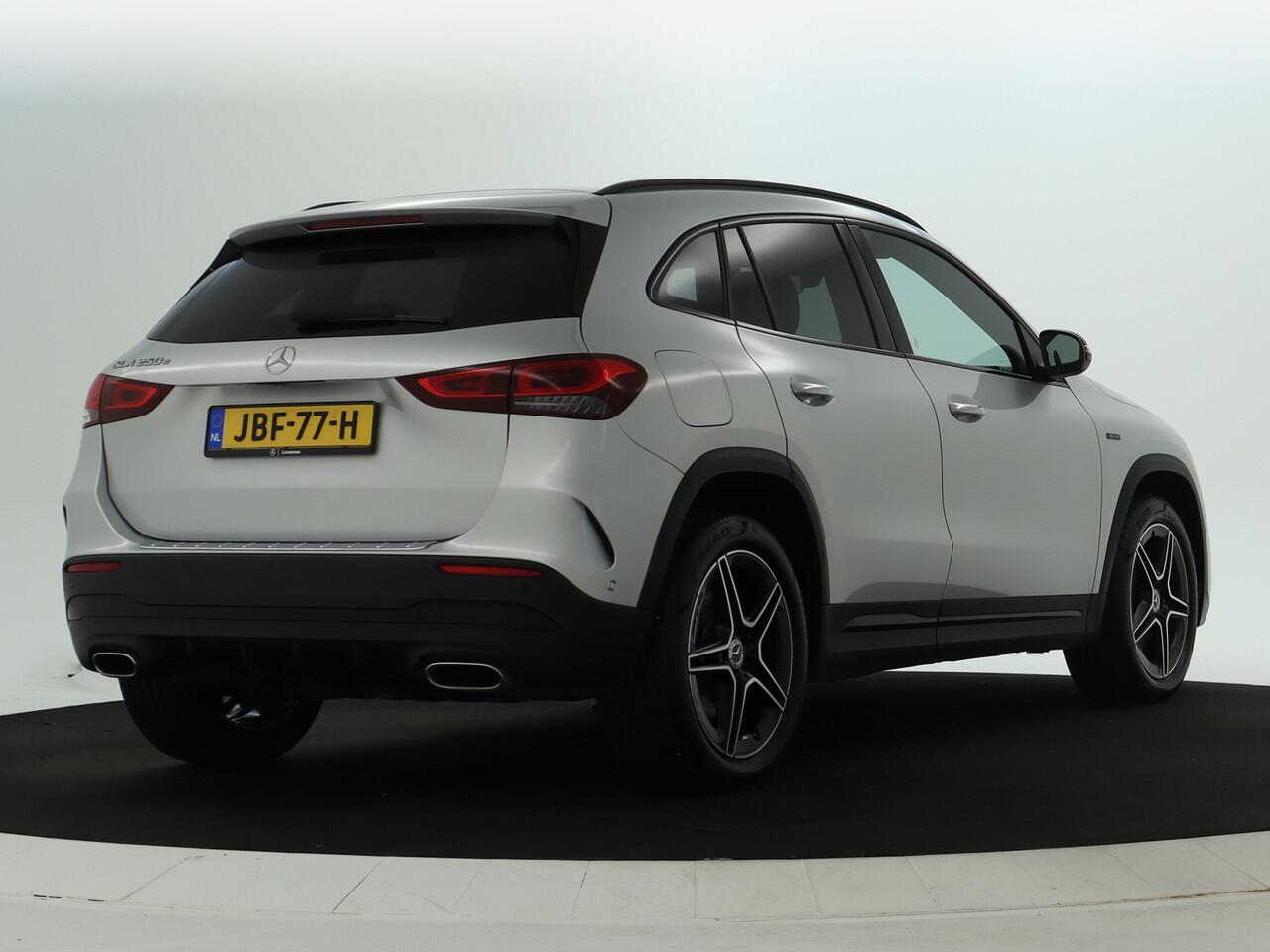 Mercedes-Benz GLA-KLASSE 250 e AMG Plug-In Hybride | Distronic | Keyless Go | Sfeerverlichting | Sound System | Parkeerpakket met Camera | Inclusief 24 maanden Mercedes-Benz Certified garantie voor Europa.