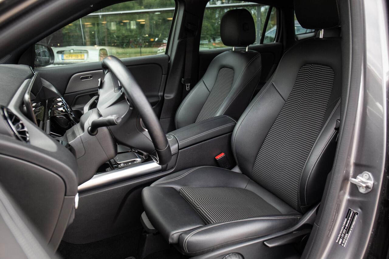 Mercedes-Benz GLA-KLASSE 200 AMG Line , Virtual cockpit, Achteruitrijcamera,