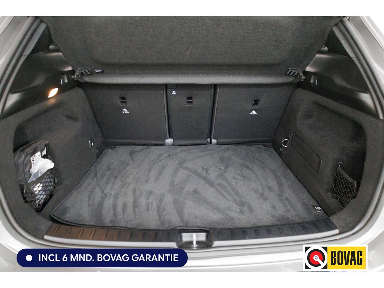 Mercedes-Benz GLA-KLASSE 250 e AMG Line automaat | Panoramadak | Elektrisch verstelbare Sportstoelen | Stoelverwarming Cruise. Camera, Navigatie, Sfeerverlichting, Led+, Zitkinematica, Focal Audio