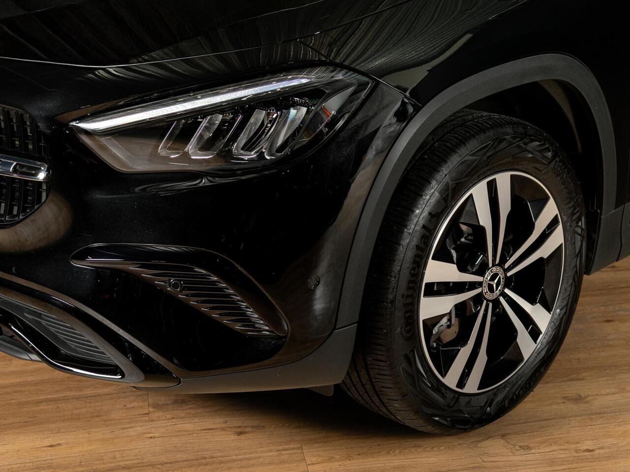 Mercedes-Benz GLA-KLASSE 250 e Luxury Line Panorama dak