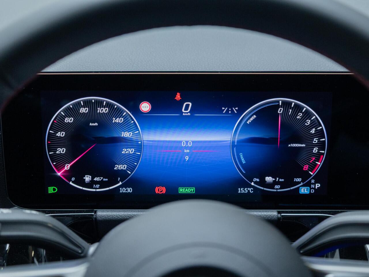 Mercedes-Benz GLA-KLASSE 250 e Business Solution AMG Panorama dak