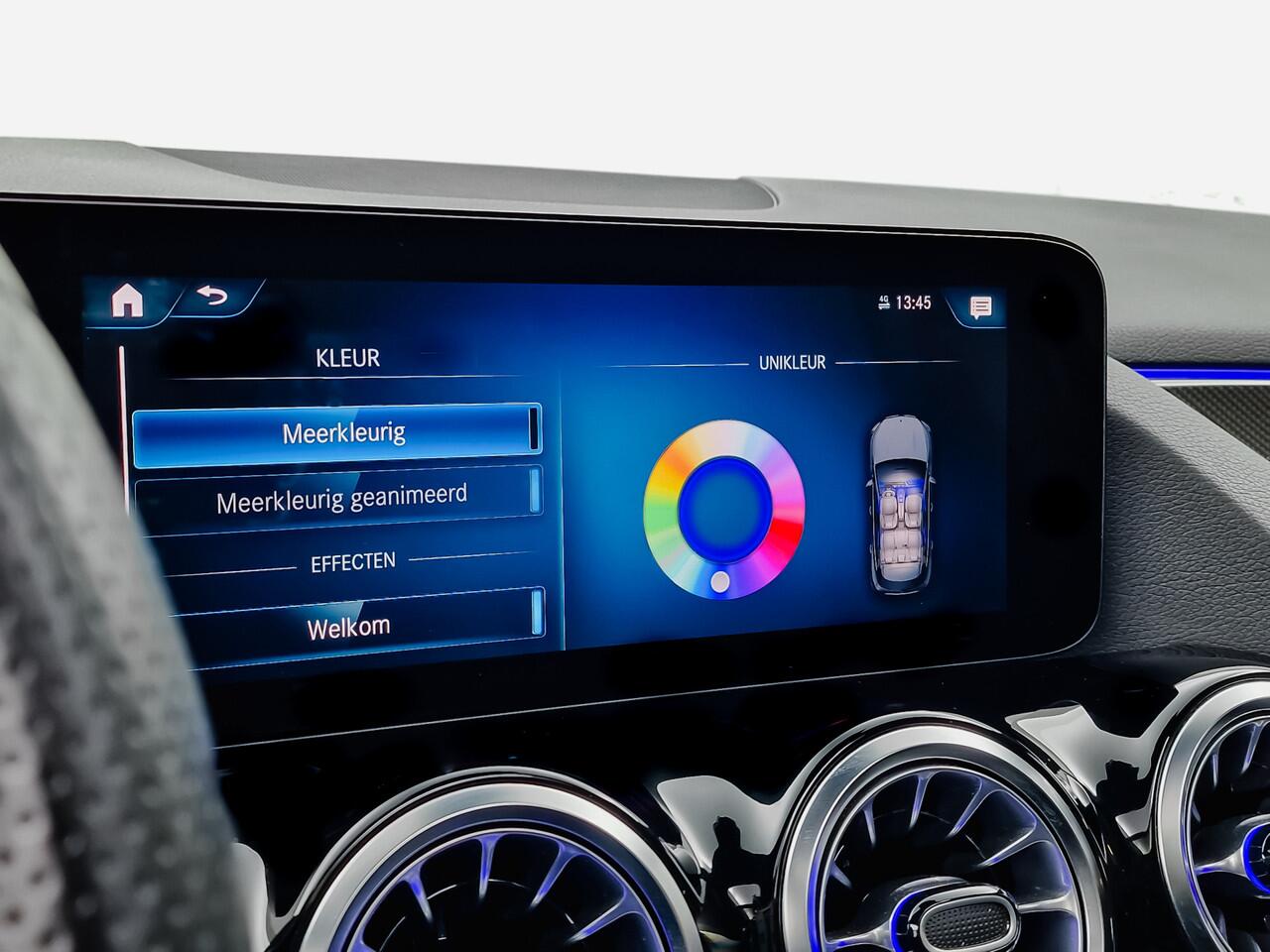 Mercedes-Benz GLA-KLASSE 250 4-Matic AMG Night Edition Aut- Panoramadak, Sfeerverlichting, Carbon Pakket, Sideskirts, Camera