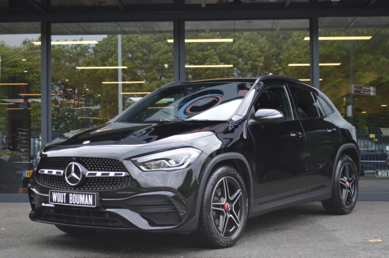 Mercedes-Benz GLA-KLASSE 200 AMG Led Widescreen Sfeer Camera Night Augmented Pdc