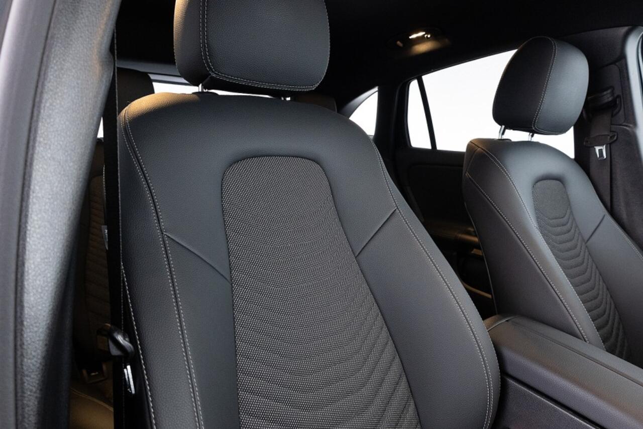 Mercedes-Benz GLA-KLASSE 250 e Business Line | Full LED | Half LEDER | NAVI | PHEV