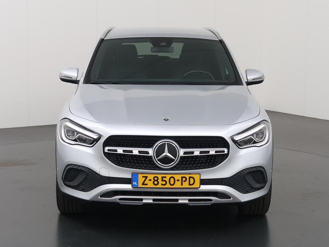 Mercedes-Benz GLA-KLASSE 250 e Progressive | Stoelverwarming | Widescreen | Sfeerverlichting | Achteruitrijcamera |