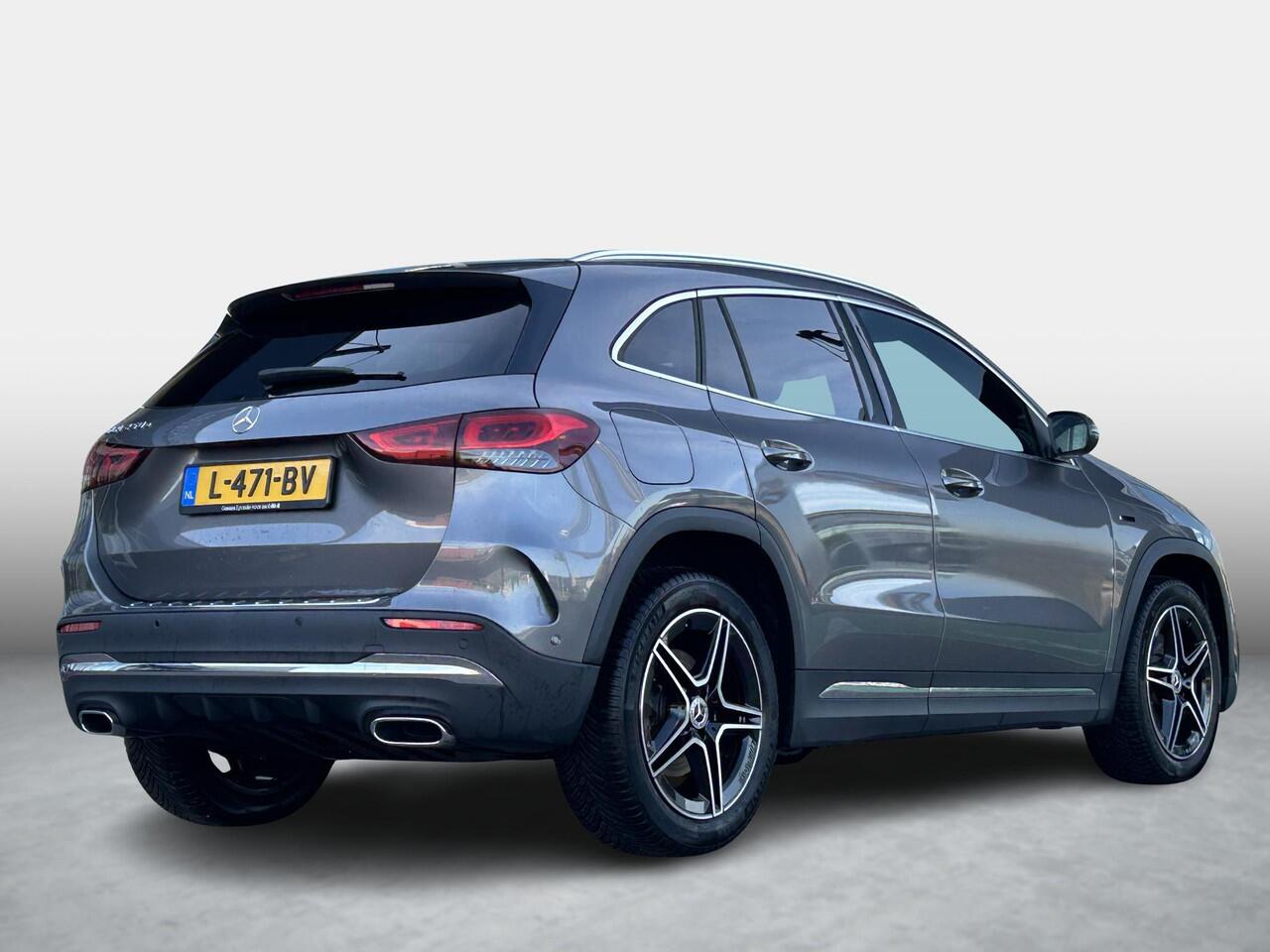 Mercedes-Benz GLA-KLASSE 250 e AMG | Rijassistentie+ | Panoramadak